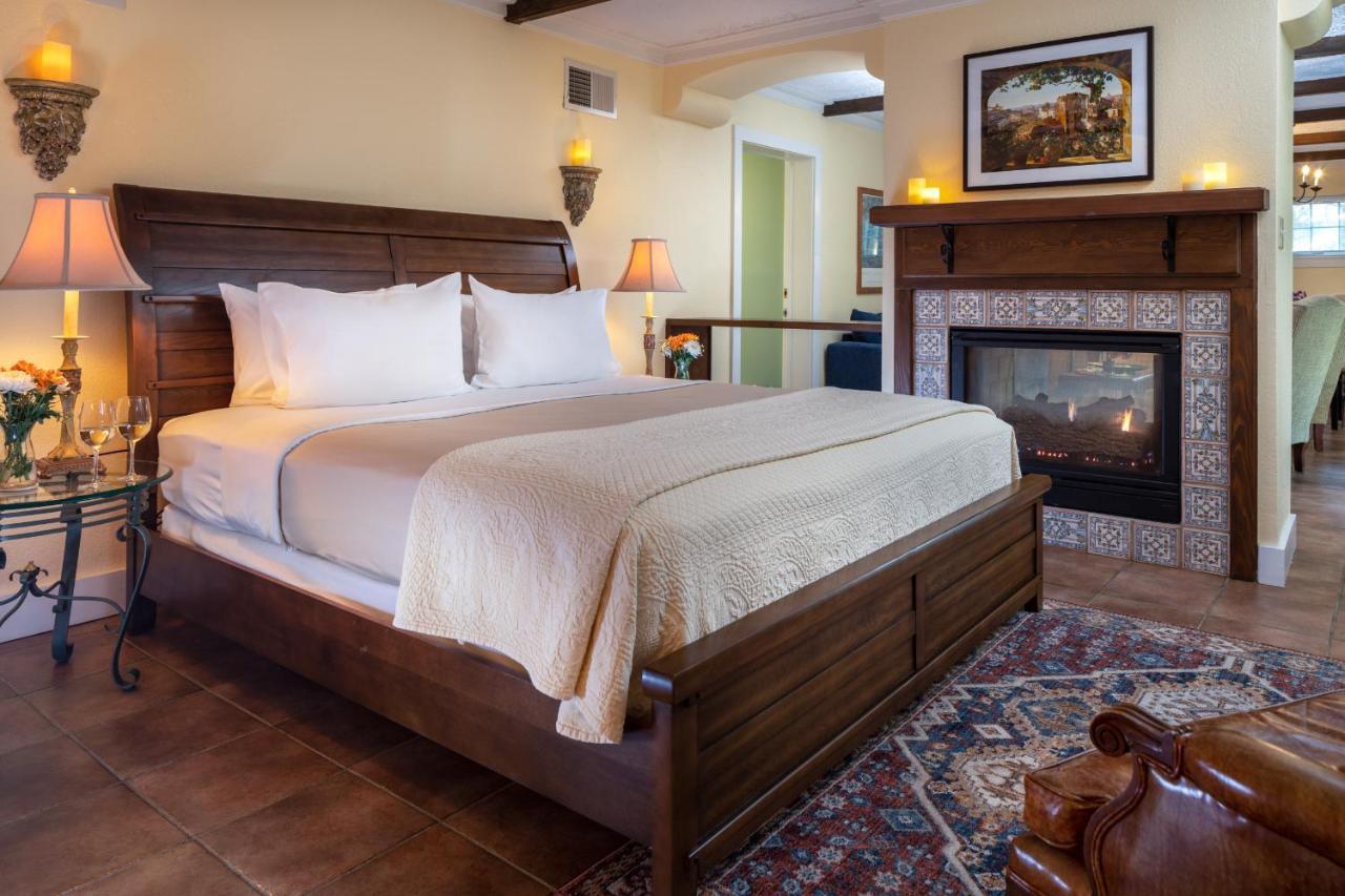 King Suite Spa Bath
