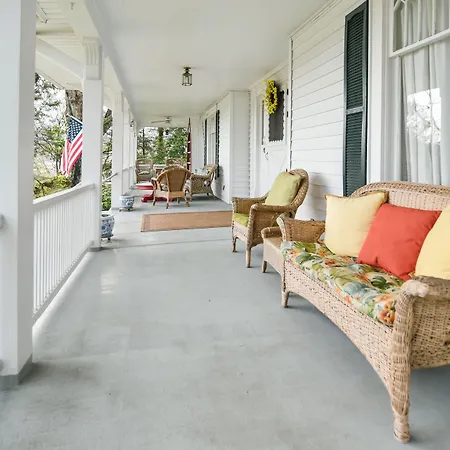 Love Lane Bed & Breakfast-3